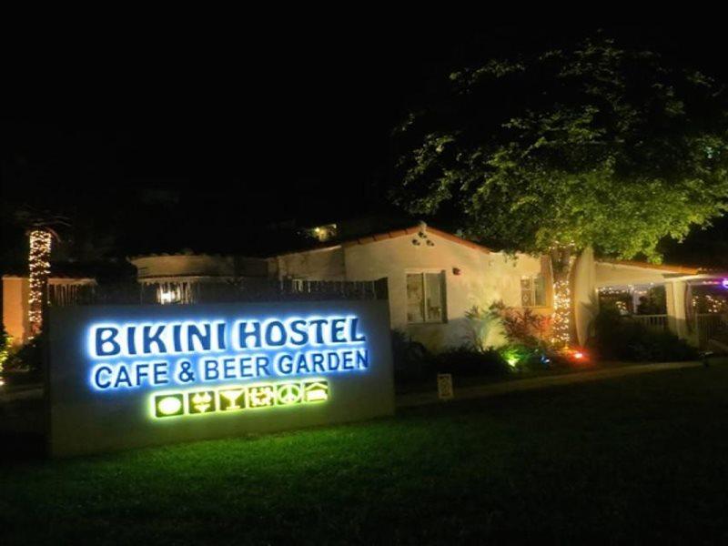 Bikini Hostel, Cafe & Beer Garden (Adults Only) Miami Beach Esterno foto